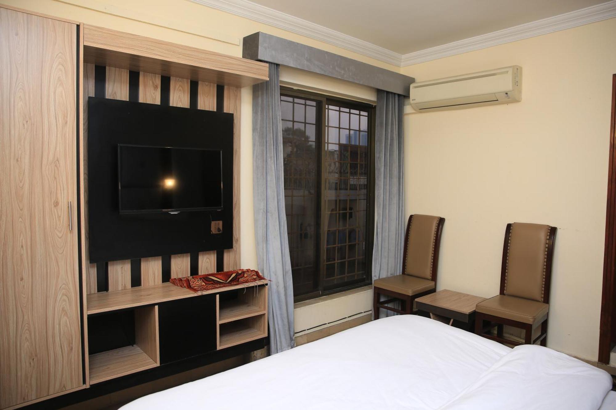 Hotel Orbit Residency F-7 Islamabad Exterior foto